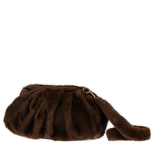 Φόρτωση εικόνας στο εργαλείο προβολής Συλλογής, Γούνινη clutch bag
